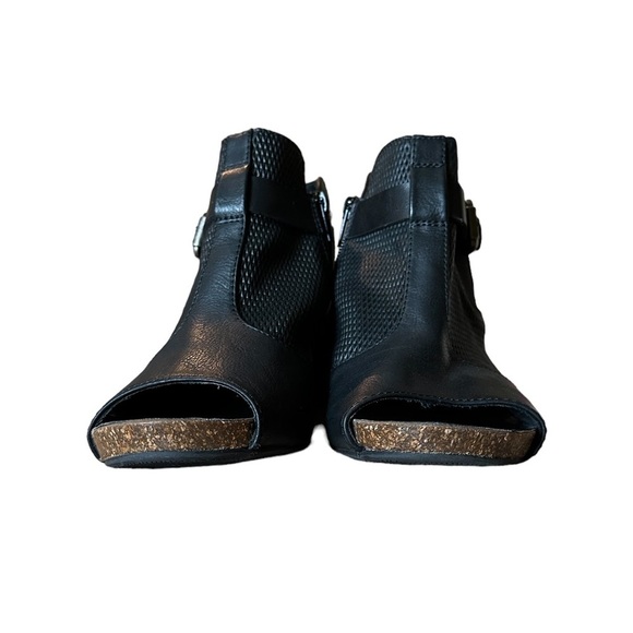 Sabiya Women Open Toe Black Low Heel Shoe Size 8 - Picture 2 of 7